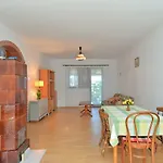 Apartment Ana 1725