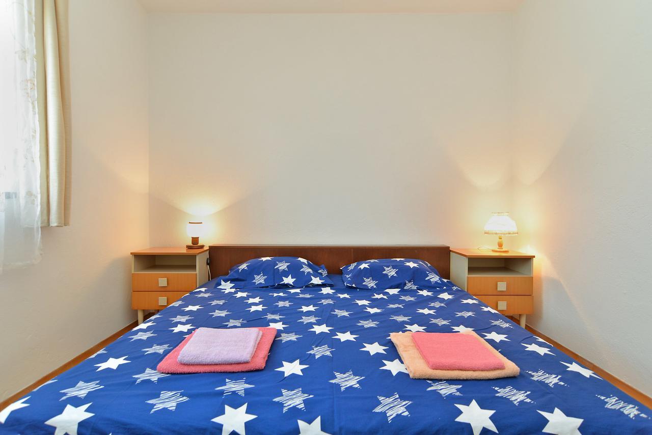 Ana 1725 Apartment *