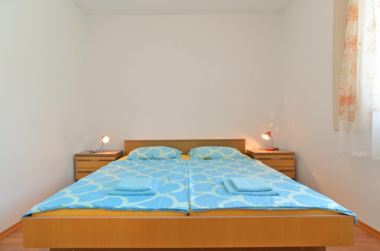 Ana 1725 Apartment *
